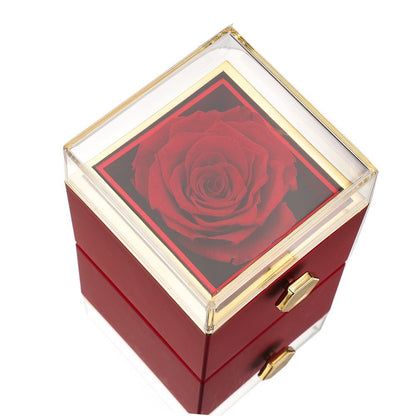 Pudełko Eternal Rose – z personalizowanym naszyjnikiem i różą